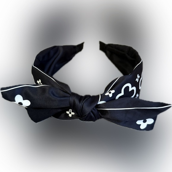 Unbranded Accessories - 🖤🤍🖤Chic Black and White Patterned Headband/NWOT🖤🤍🖤